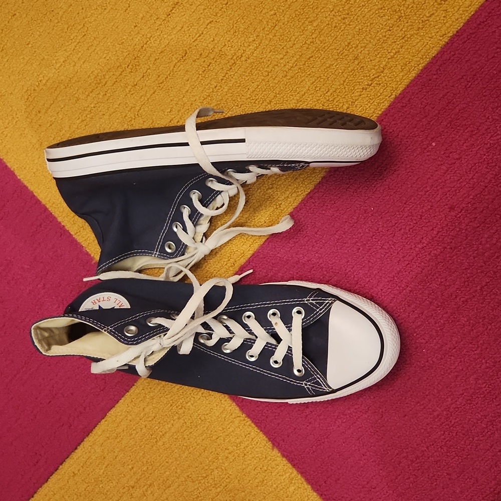 CONVERSE navy high tops